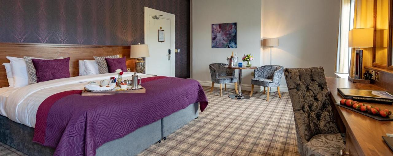 The Lakeside Hotel & Leisure Centre Killaloe Esterno foto