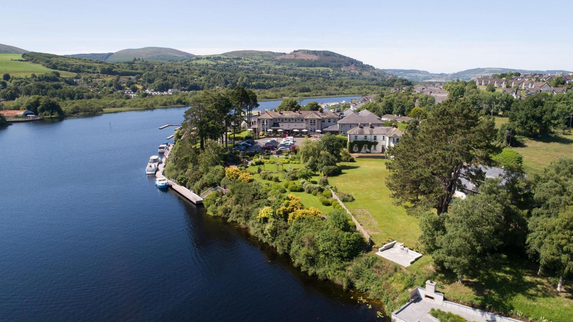 The Lakeside Hotel & Leisure Centre Killaloe Esterno foto