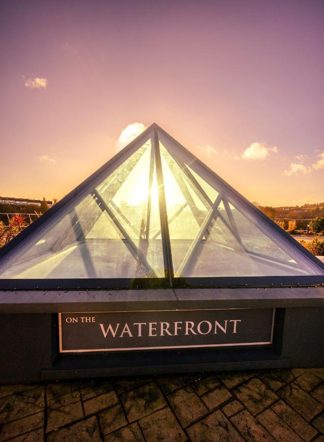 The Lakeside Hotel & Leisure Centre Killaloe Esterno foto