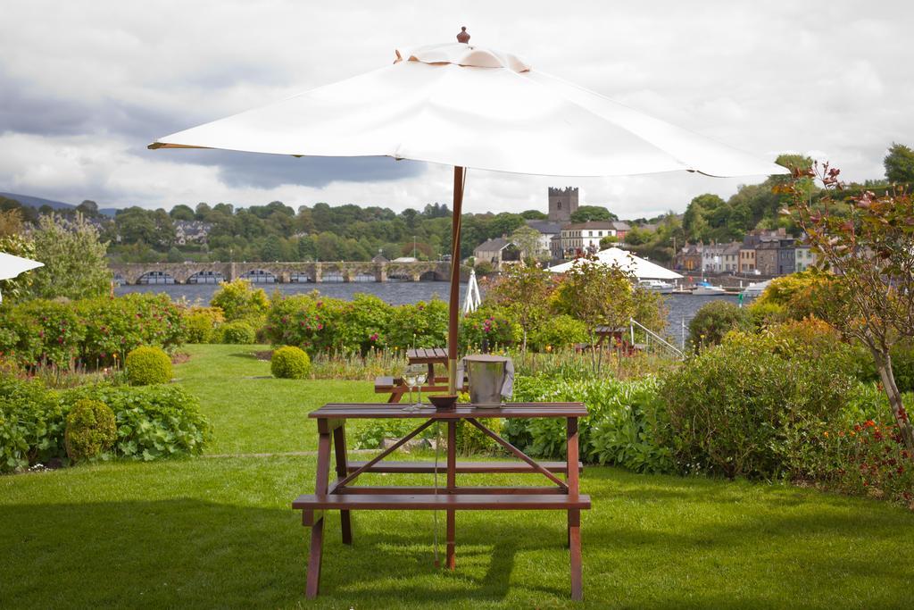 The Lakeside Hotel & Leisure Centre Killaloe Esterno foto