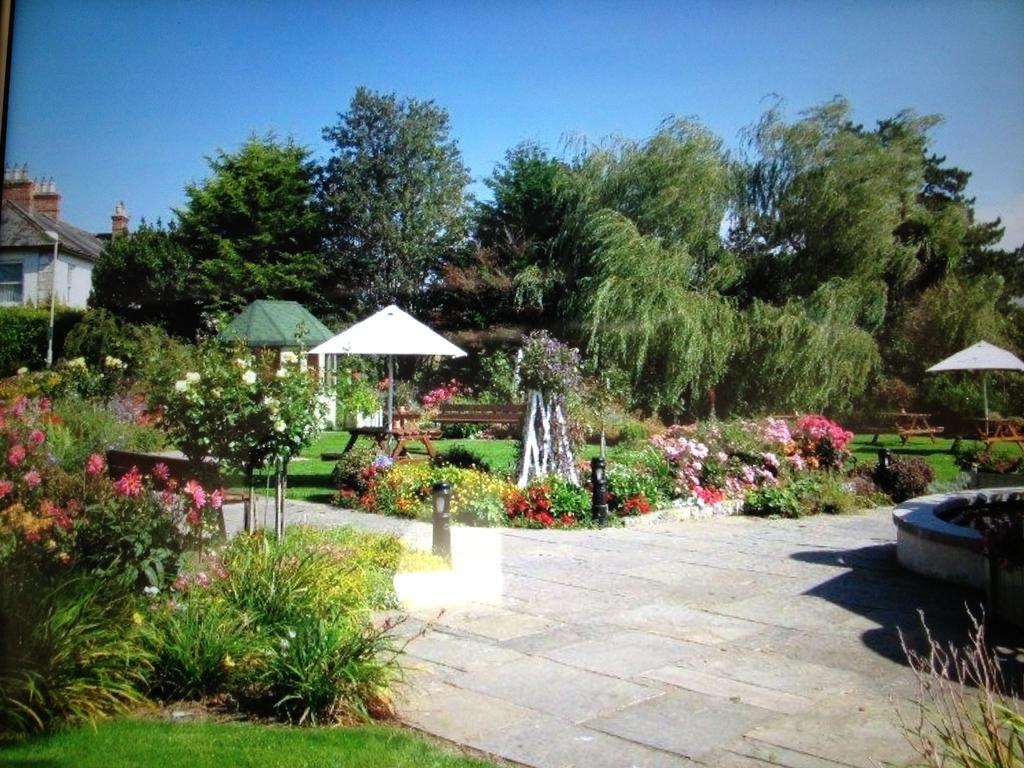 The Lakeside Hotel & Leisure Centre Killaloe Esterno foto